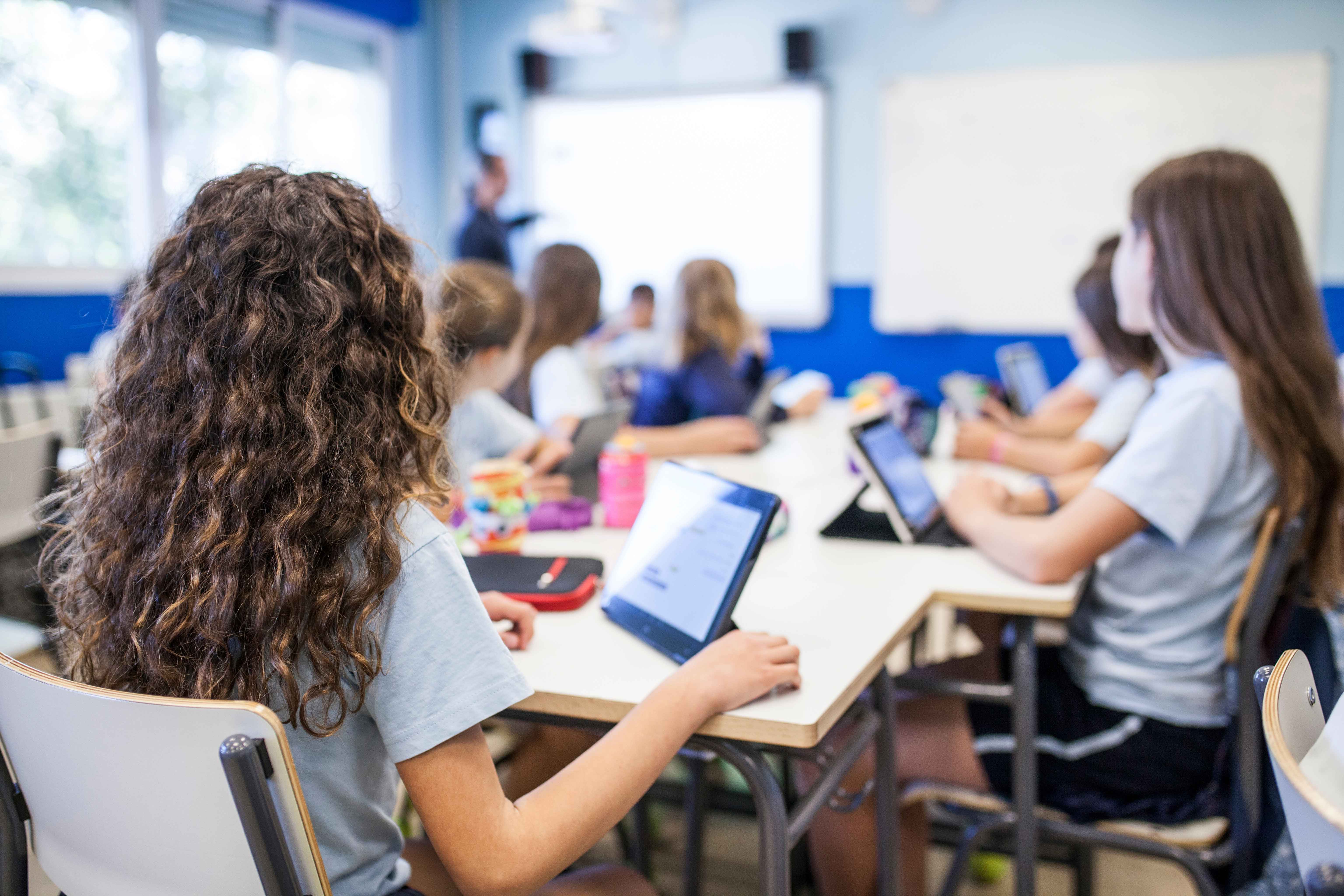 https://20965311.fs1.hubspotusercontent-na1.net/hubfs/20965311/Stock%20images/lo-res-classroom-technology.jpg